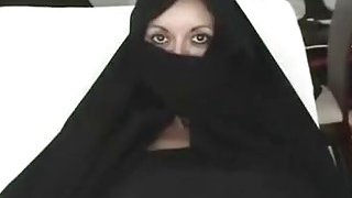 Muslim Ladki Nakab Wali Ki Sexy Xvideo Porn Tube Videos | Xlxx.pro