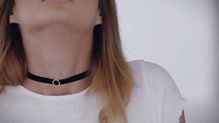 Pretty Jade Jantzen gets a good fucking in the couch Thumbnail